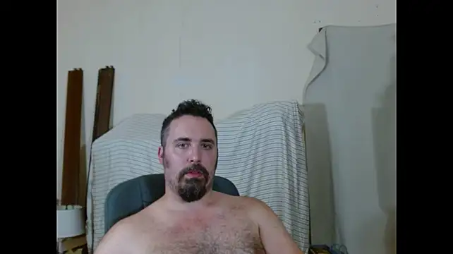 Metalstud webcam