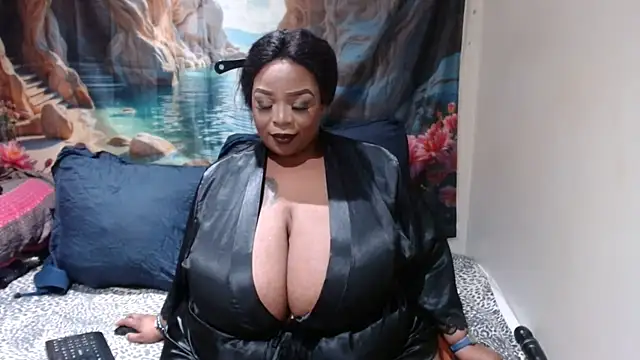 xGIANTEBONY30x webcam