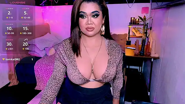 asiankatyhuge webcam