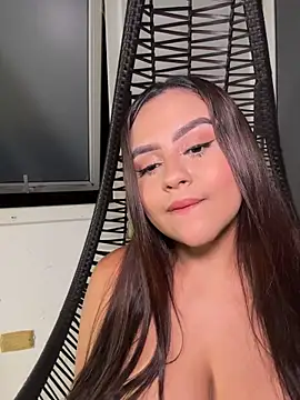 katia_bigboobs1