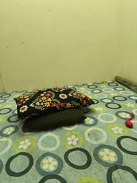 Cute_Kritika webcam