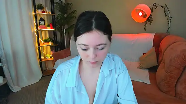 AlluringLookk webcam