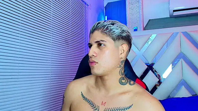 dominic_connor webcam