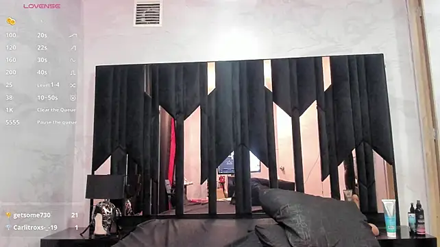 liz_ariza4u_ webcam