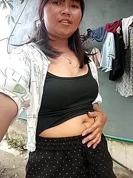 Linda2004 webcam
