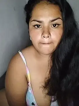 MiaBloom0 webcam