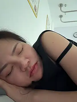 cici-2026 (F milf) - 众筹买大黑牛完成任务控制小粉5分钟