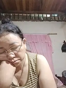 Lena_9x webcam