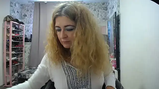 Helen1974 webcam