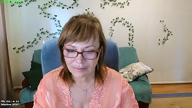 Miss_Moren webcam
