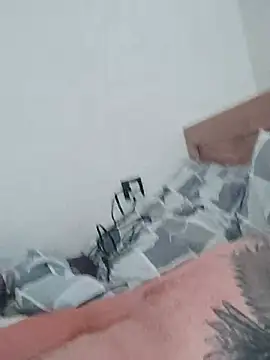 heyhihelloboy webcam