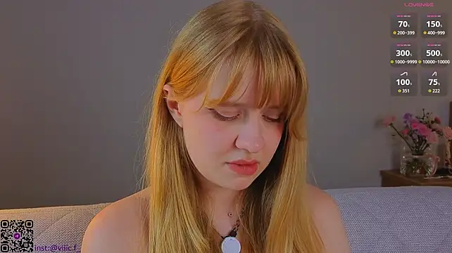 Victori_Fox webcam