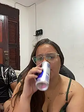 Laryssinha_69 webcam