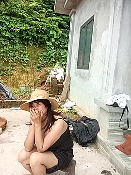 Linda2004 webcam