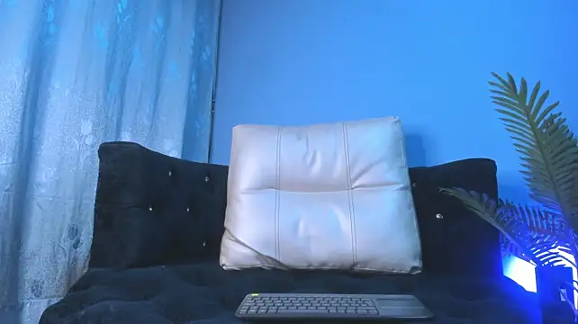 Cataleya__Marin webcam