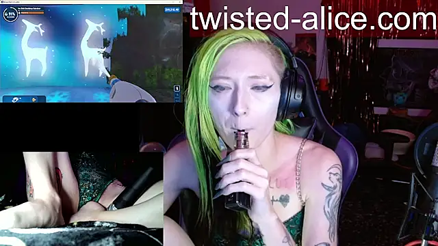 Twisted_Alice webcam