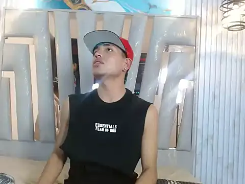 Nico_SantiHot_CS live cam preview