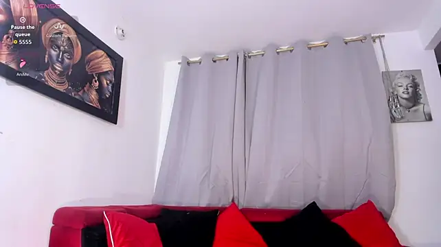 Fenty_XX webcam