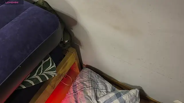 SubWifeNadia webcam