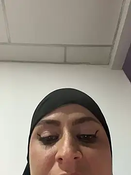 aisha_k webcam