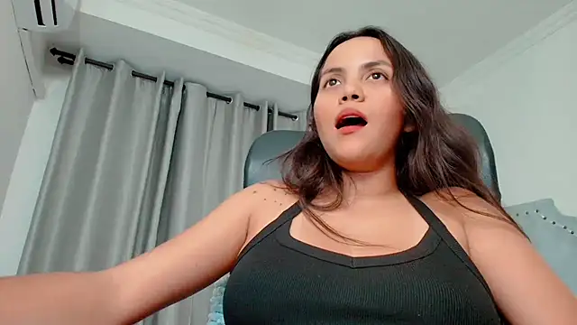 Paulina_Mirren webcam