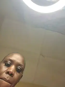EbonyGlow webcam
