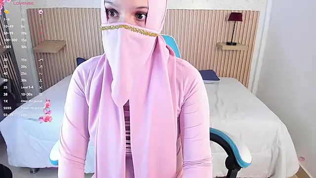 Ayla_Zee webcam