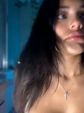 Risky_Workouts live sex cam