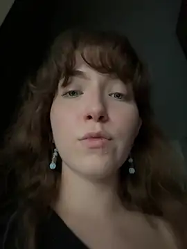 Sarahhh_xxx webcam