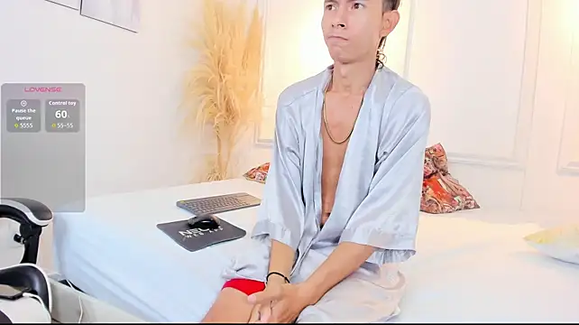 Naomi_and_jake webcam