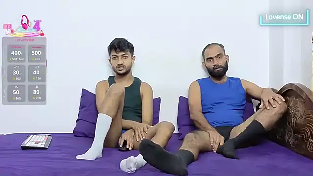 DesiDaddyandSon webcam
