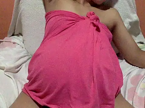 spankmybootyxxx live cam on StripChat
