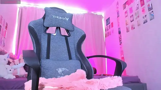 Eva_Harper webcam