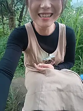 Linda-yiyi webcam