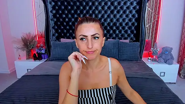 Rebecca_Diamond webcam
