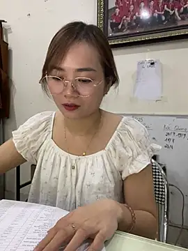 Lily_3324 live cam preview