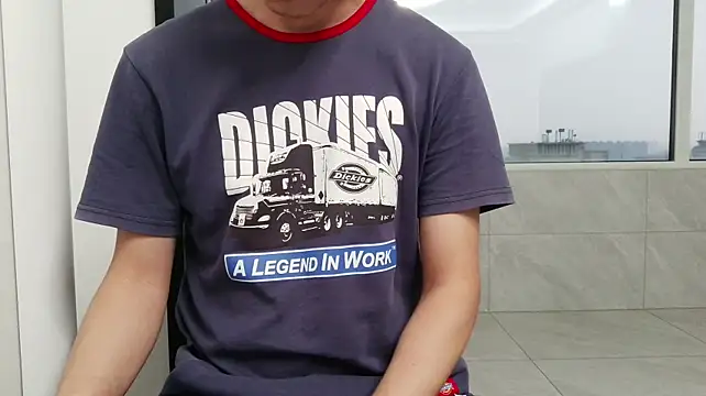 nole_china7 (Ask my age) - talk / fun / cum