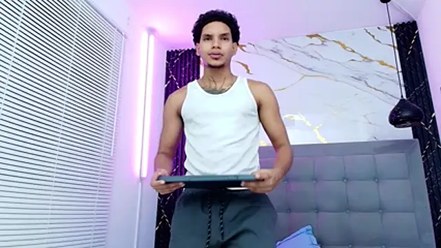 kai_storm77 webcam