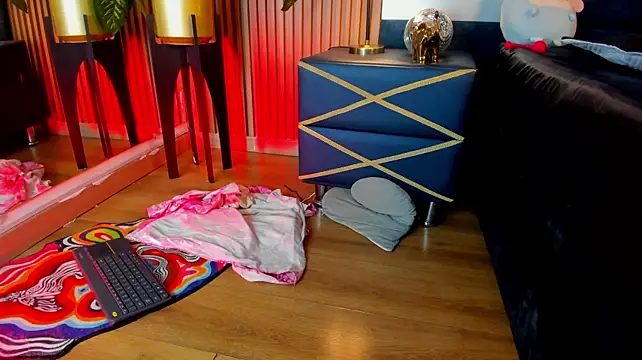 Olivia_Collinns1 webcam