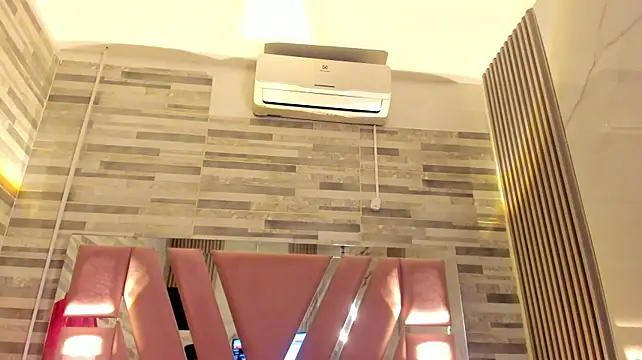 ebony_priincess webcam