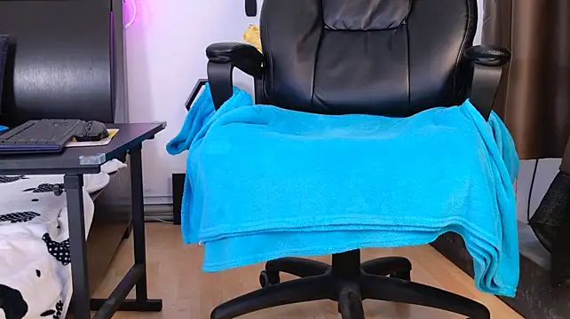 jimmy_doss (M young) - Touch me!! Make me horny!! Cum!!!