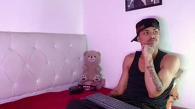 angel_foxc13 (M twink) - Happy happy Angel..!!😍