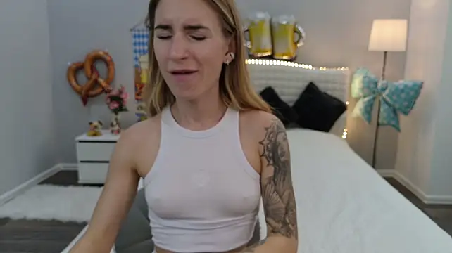 DeboraHorny webcam
