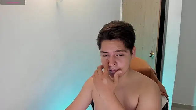 Asta_YunoXXX webcam