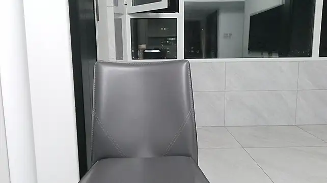nole_china7 (Ask my age) - talk / fun / cum