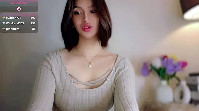 Anna_HollyDoll live cam