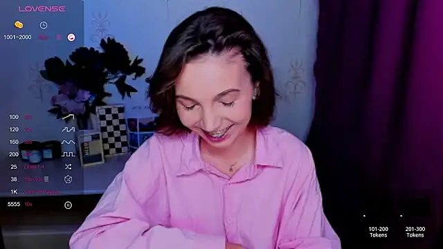 KindHazelHere_ webcam