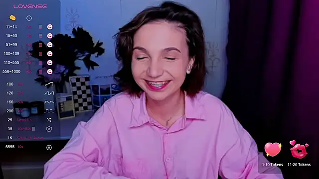 KindHazelHere_ webcam