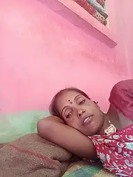 Rinee_suwanee webcam