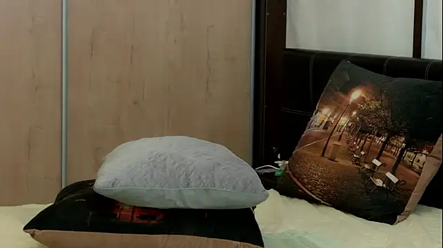 IreneShine_ webcam